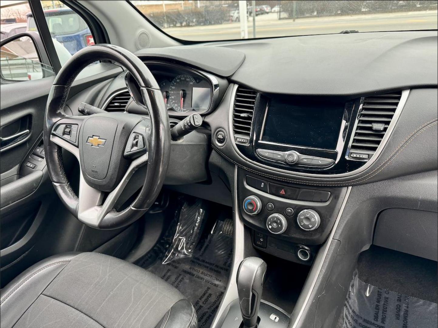 2019 Chevrolet Trax LT FWD (KL7CJLSB1KB) with an 1.4L L4 DOHC 16V engine, 6A transmission, located at 7600 S Western Ave., Chicago, IL, 60620, (773) 918-3980, 0.000000, 0.000000 - Photo#8