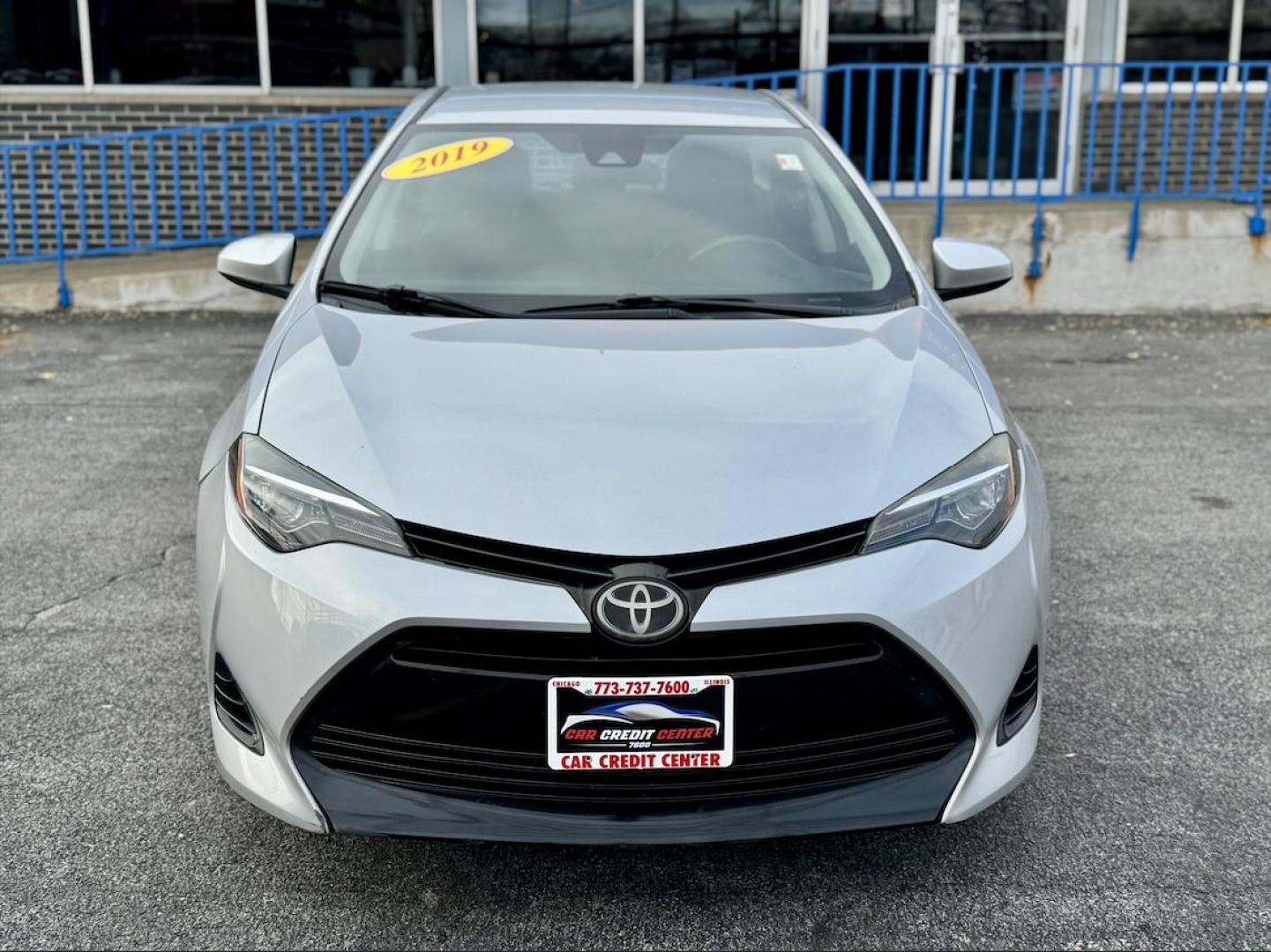 2019 GRAY Toyota Corolla SE CVT (2T1BURHE6KC) with an 1.8L L4 DOHC 16V engine, CVT transmission, located at 7600 S Western Ave., Chicago, IL, 60620, (773) 918-3980, 0.000000, 0.000000 - Photo#1