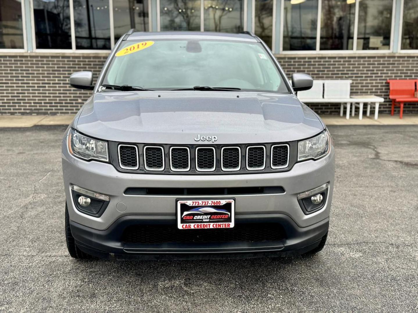 2019 GRAY Jeep Compass Sport 4WD (3C4NJDBB0KT) with an 2.4L L4 DOHC 16V engine, located at 7600 S Western Ave., Chicago, IL, 60620, (773) 918-3980, 0.000000, 0.000000 - Photo#1