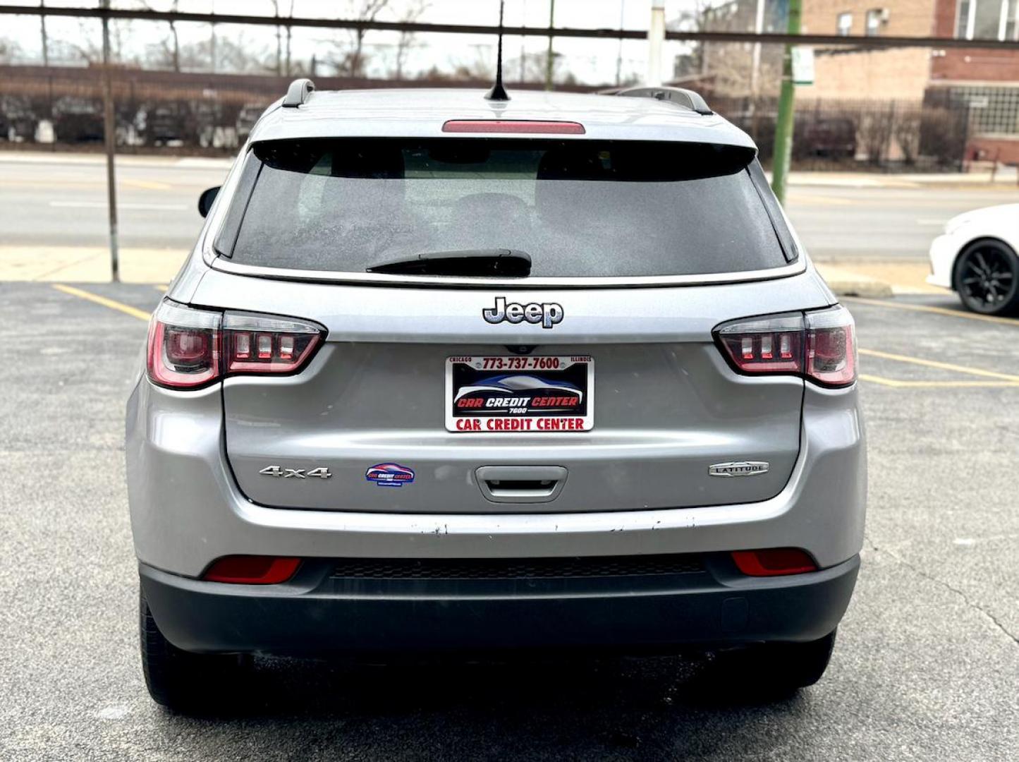 2019 GRAY Jeep Compass Sport 4WD (3C4NJDBB0KT) with an 2.4L L4 DOHC 16V engine, located at 7600 S Western Ave., Chicago, IL, 60620, (773) 918-3980, 0.000000, 0.000000 - Photo#3