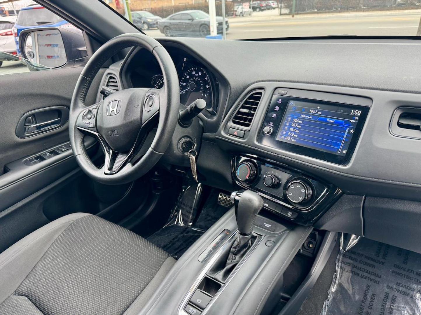 2019 GRAY Honda HR-V Sport AWD (3CZRU6H12KG) with an 1.8L L4 DOHC 16V engine, CVT transmission, located at 7600 S Western Ave., Chicago, IL, 60620, (773) 918-3980, 0.000000, 0.000000 - Photo#8