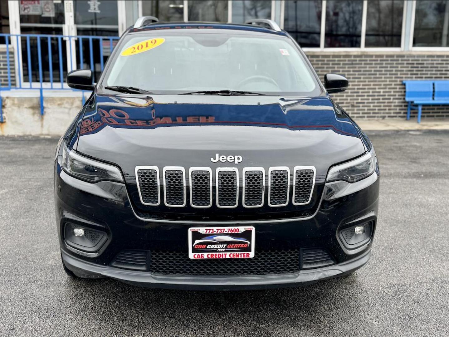 2019 BLACK Jeep Cherokee Latitude Plus FWD (1C4PJLLB6KD) with an 2.4L L4 DOHC 16V engine, 9A transmission, located at 7600 S Western Ave., Chicago, IL, 60620, (773) 918-3980, 0.000000, 0.000000 - Photo#1