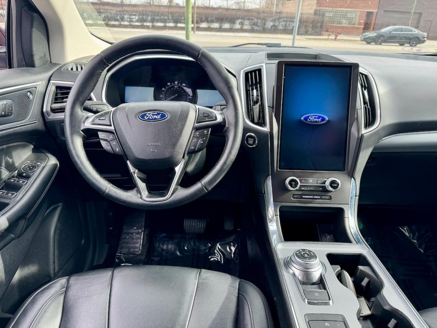 2021 RED Ford Edge Titanium AWD (2FMPK4K95MB) with an 2.0L L4 DOHC 16V engine, 6A transmission, located at 7600 S Western Ave., Chicago, IL, 60620, (773) 918-3980, 0.000000, 0.000000 - Photo#6