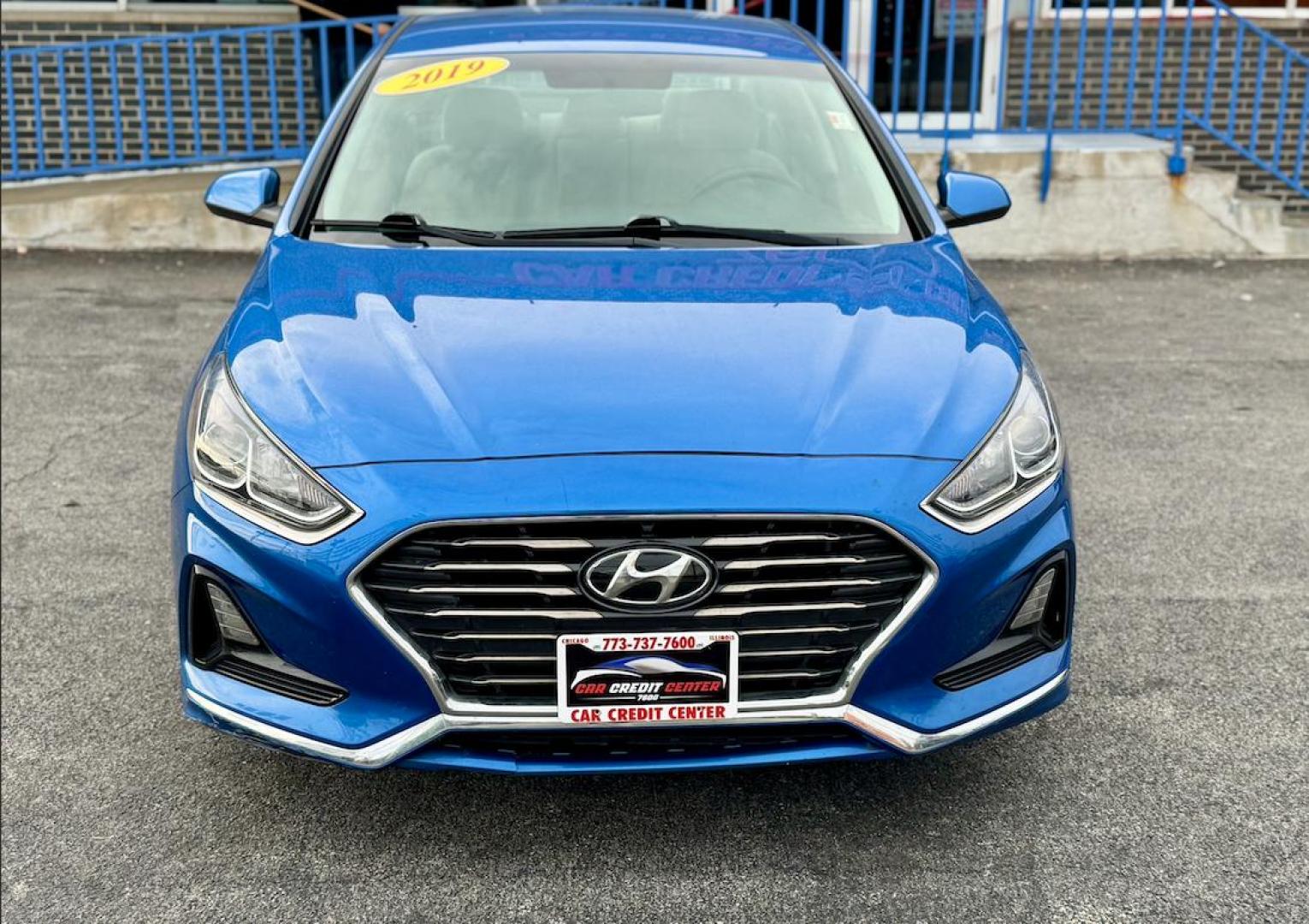 2019 BLUE Hyundai Sonata SE (5NPE24AF3KH) with an 2.4L L4 DOHC 16V engine, 7A transmission, located at 7600 S Western Ave., Chicago, IL, 60620, (773) 918-3980, 0.000000, 0.000000 - Photo#1