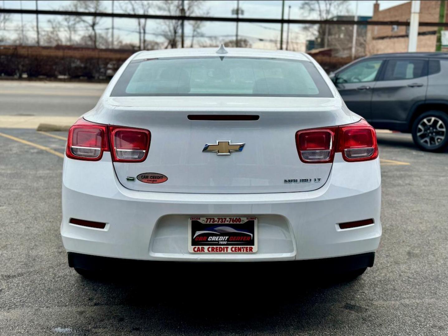 2016 WHITE Chevrolet Malibu Limited 1LT (1G11C5SAXGU) with an 2.5L L4 DOHC 16V engine, 6A transmission, located at 7600 S Western Ave., Chicago, IL, 60620, (773) 918-3980, 0.000000, 0.000000 - Photo#3