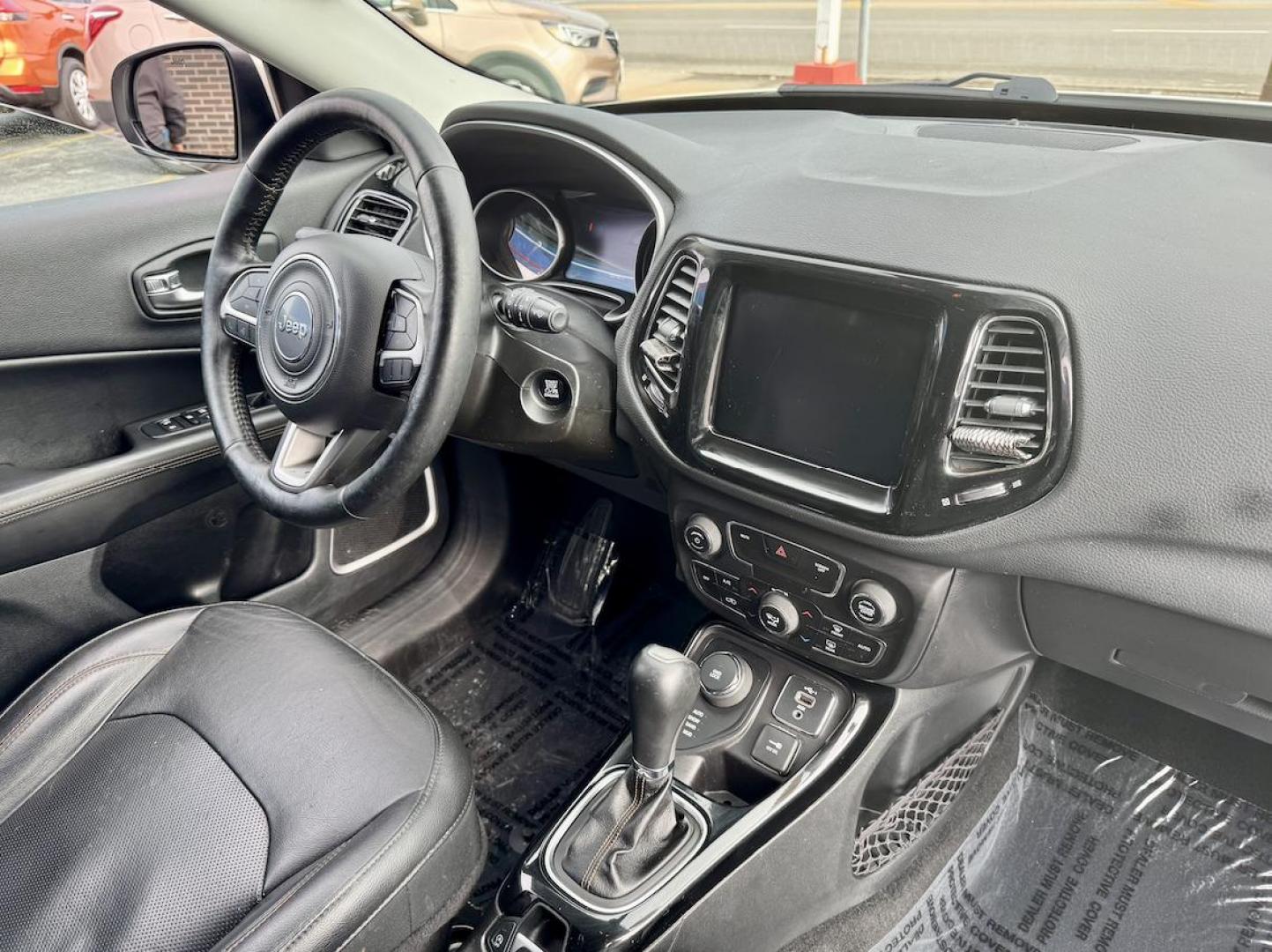 2019 WHITE Jeep Compass Limited 4WD (3C4NJDCB3KT) with an 2.4L L4 DOHC 16V engine, CVT transmission, located at 7600 S Western Ave., Chicago, IL, 60620, (773) 918-3980, 0.000000, 0.000000 - Photo#8