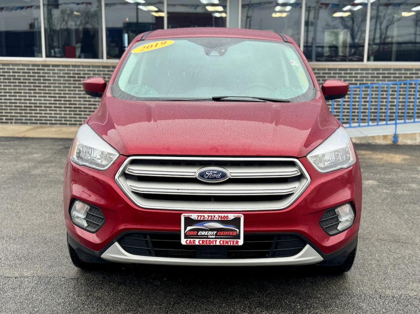 2019 RED Ford Escape SE 4WD (1FMCU9GD1KU) with an 1.5L L4 DOHC 16V engine, 6A transmission, located at 7600 S Western Ave., Chicago, IL, 60620, (773) 918-3980, 0.000000, 0.000000 - Photo#1