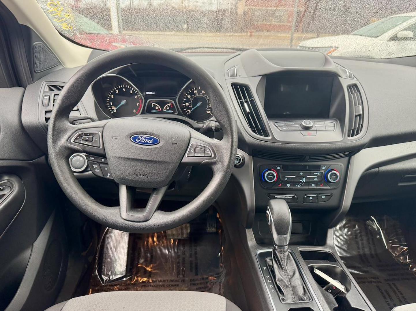 2019 RED Ford Escape SE 4WD (1FMCU9GD1KU) with an 1.5L L4 DOHC 16V engine, 6A transmission, located at 7600 S Western Ave., Chicago, IL, 60620, (773) 918-3980, 0.000000, 0.000000 - Photo#6