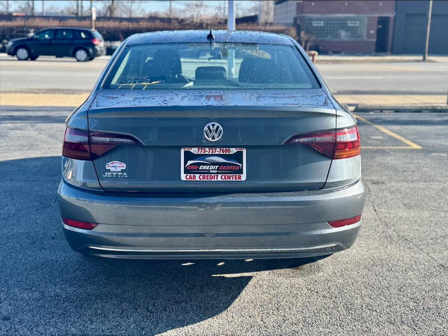 2019 GRAY Volkswagen Jetta 1.4T S 8A (3VWCB7BU6KM) with an 1.4L L4 DOHC 20V engine, 8A transmission, located at 7600 S Western Ave., Chicago, IL, 60620, (773) 918-3980, 0.000000, 0.000000 - Photo#3