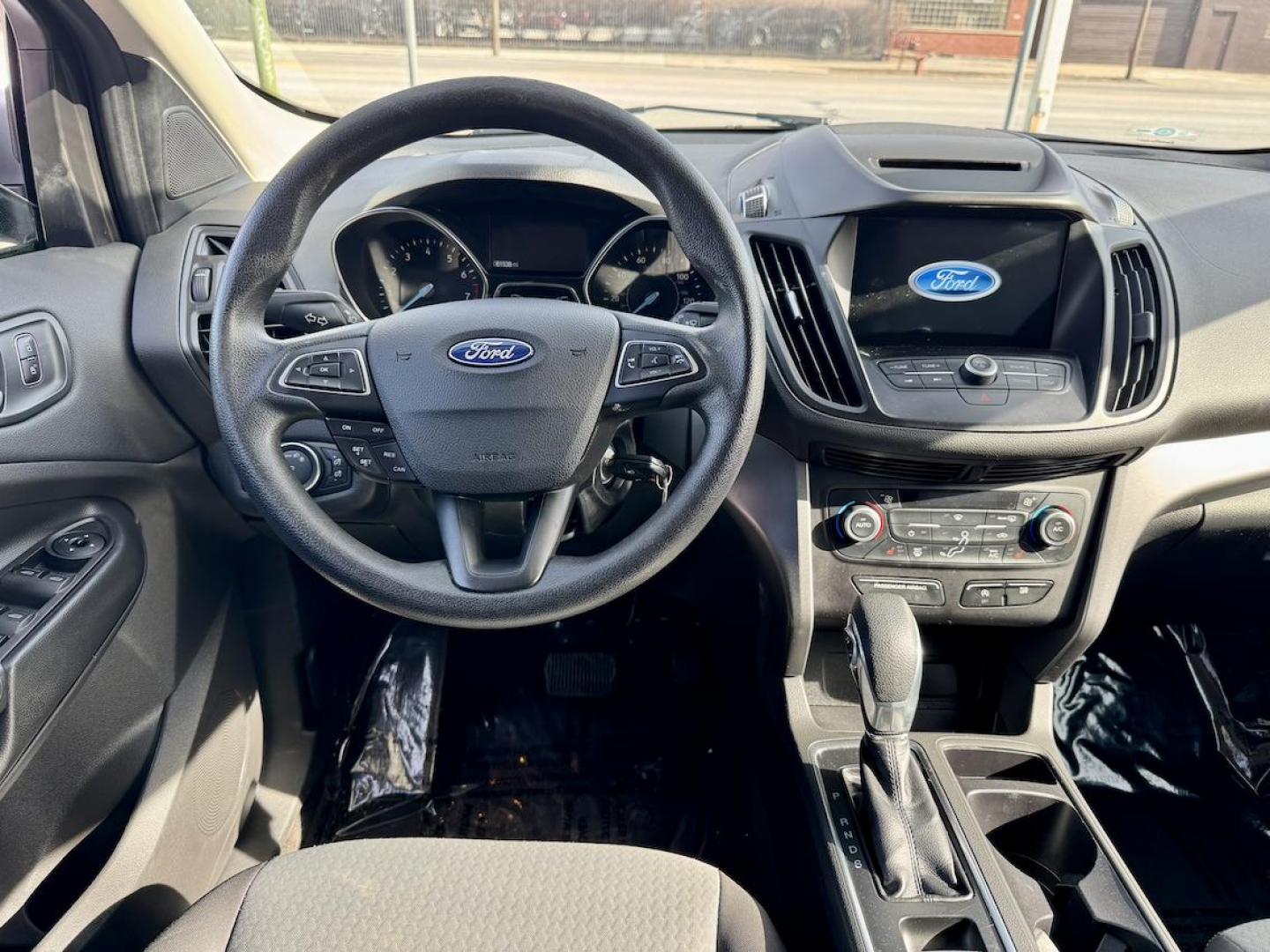 2018 SILVER Ford Escape SE FWD (1FMCU0GD9JU) with an 1.5L L4 DOHC 16V engine, 6A transmission, located at 7600 S Western Ave., Chicago, IL, 60620, (773) 918-3980, 0.000000, 0.000000 - Photo#6