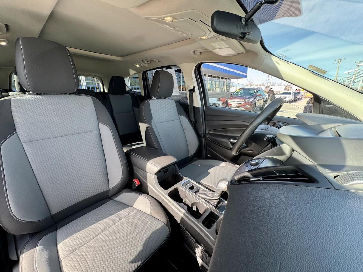 2018 SILVER Ford Escape SE FWD (1FMCU0GD9JU) with an 1.5L L4 DOHC 16V engine, 6A transmission, located at 7600 S Western Ave., Chicago, IL, 60620, (773) 918-3980, 0.000000, 0.000000 - Photo#9