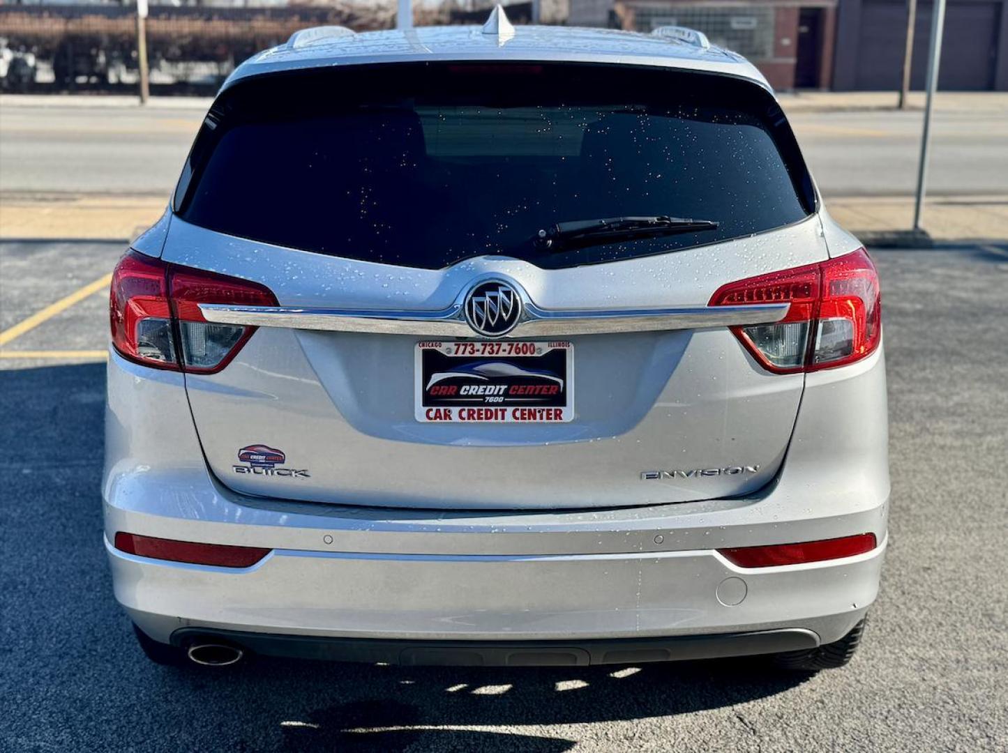 2017 SILVER Buick Envision Essense (LRBFXBSA5HD) with an 2.5L L4 DOHC 24V engine, 6A transmission, located at 7600 S Western Ave., Chicago, IL, 60620, (773) 918-3980, 0.000000, 0.000000 - Photo#3