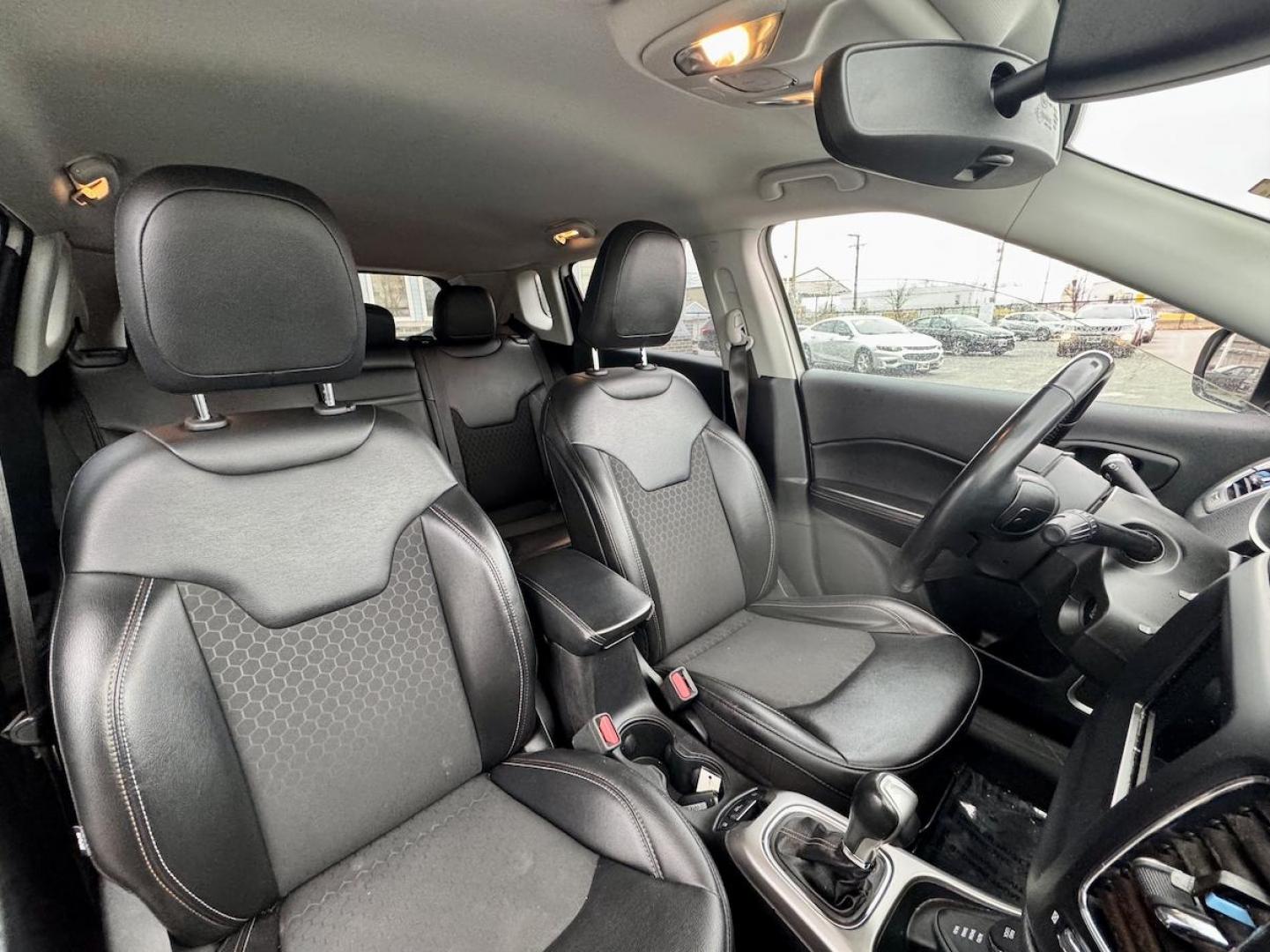 2019 GRAY Jeep Compass Sport 4WD (3C4NJDBB1KT) with an 2.4L L4 DOHC 16V engine, located at 7600 S Western Ave., Chicago, IL, 60620, (773) 918-3980, 0.000000, 0.000000 - Photo#9