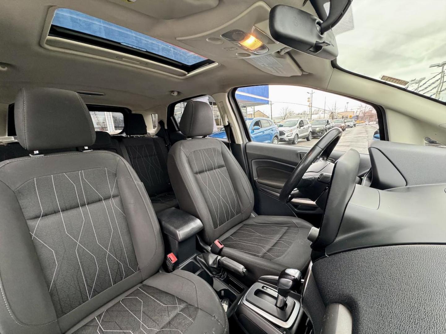 2019 BLACK Ford EcoSport SE AWD (MAJ6S3GL3KC) with an 2.0L L4 DOHC 16V engine, 6A transmission, located at 7600 S Western Ave., Chicago, IL, 60620, (773) 918-3980, 0.000000, 0.000000 - Photo#8