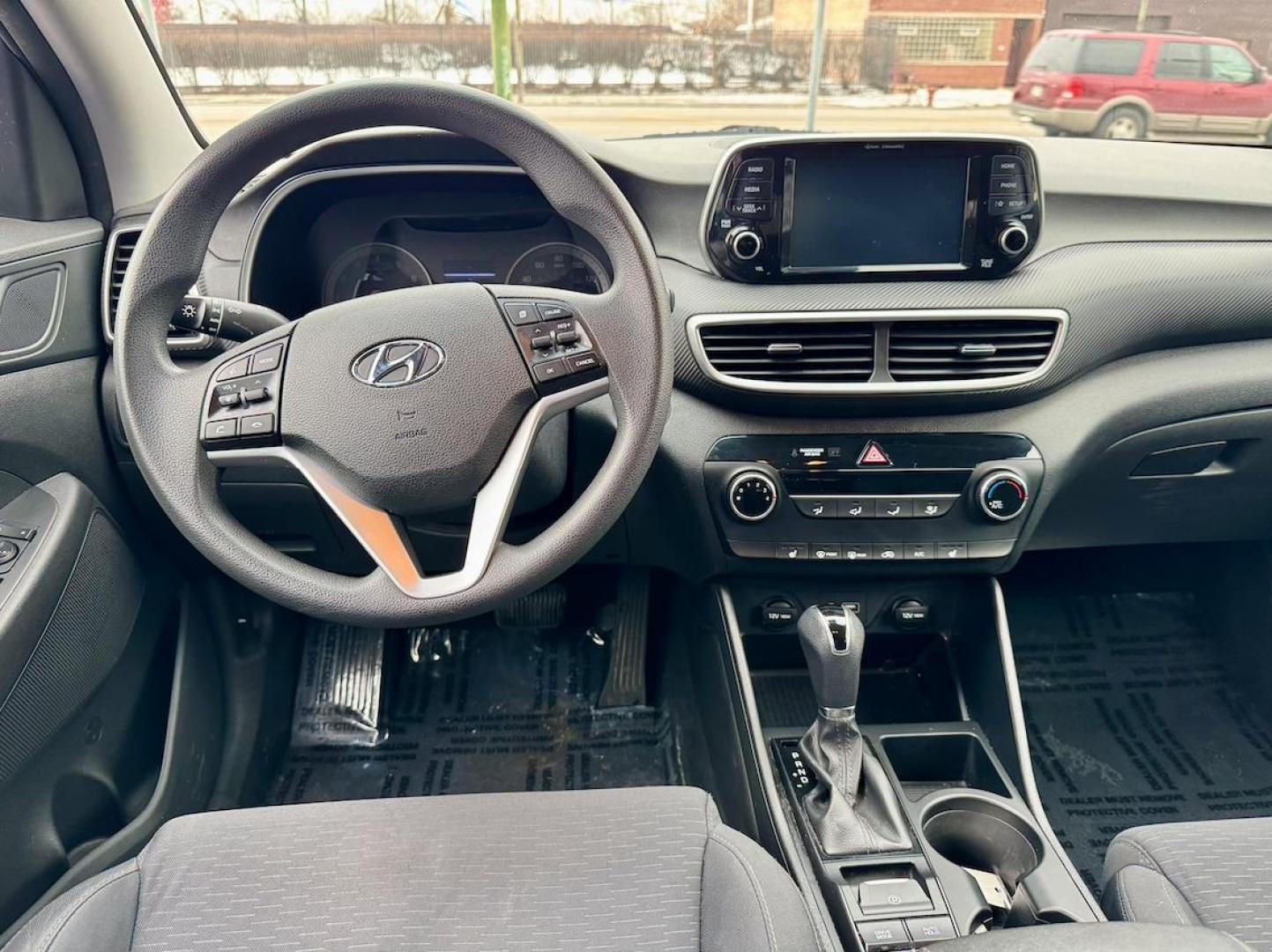 2020 BLUE Hyundai Tucson Value (KM8J33A41LU) with an 2.0L L4 DOHC 16V engine, 6A transmission, located at 7600 S Western Ave., Chicago, IL, 60620, (773) 918-3980, 0.000000, 0.000000 - Photo#6