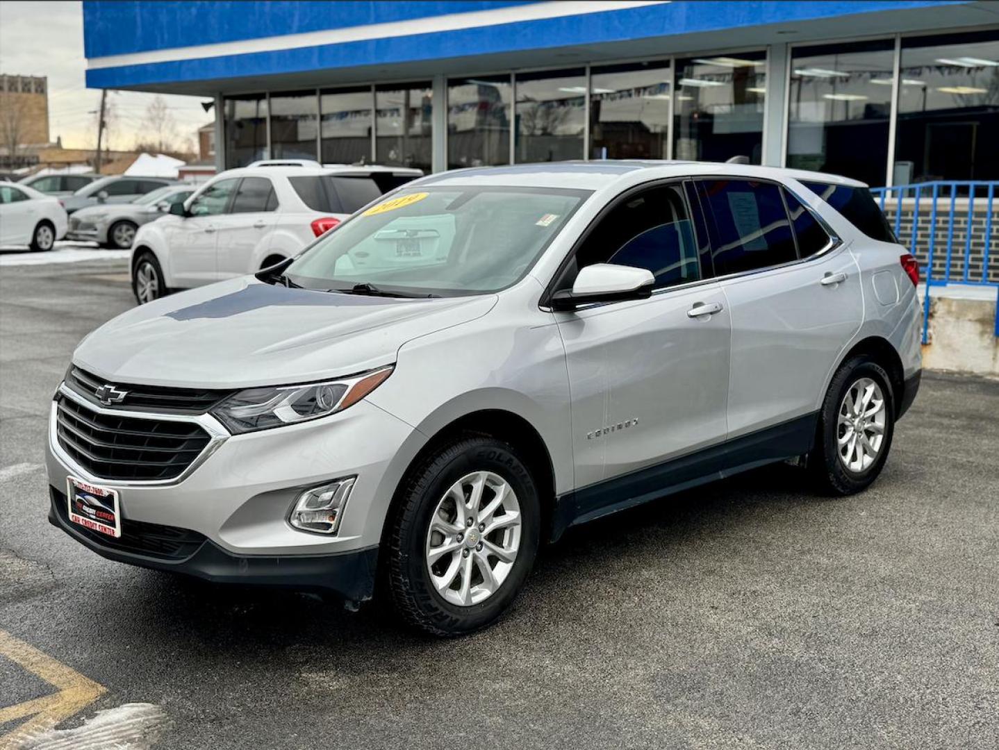 2019 GRAY Chevrolet Equinox LT AWD (2GNAXUEV2K6) with an 1.5L L4 DOHC 16V TURBO engine, 6A transmission, located at 7600 S Western Ave., Chicago, IL, 60620, (773) 918-3980, 0.000000, 0.000000 - Photo#2