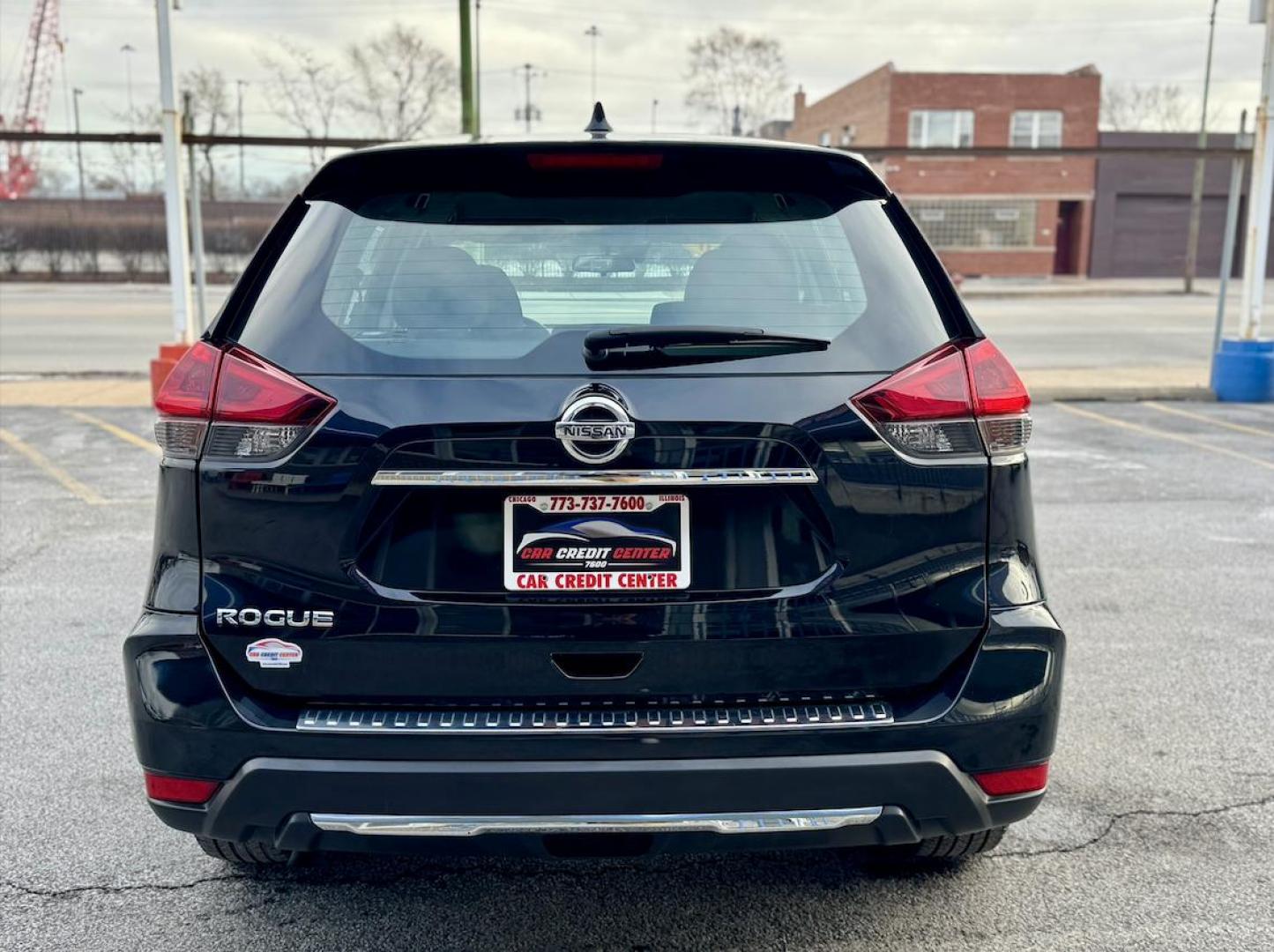 2020 BLACK Nissan Rogue SV 2WD (5N1AT2MT5LC) with an 2.5L L4 DOHC 16V engine, CVT transmission, located at 7600 S Western Ave., Chicago, IL, 60620, (773) 918-3980, 0.000000, 0.000000 - Photo#3