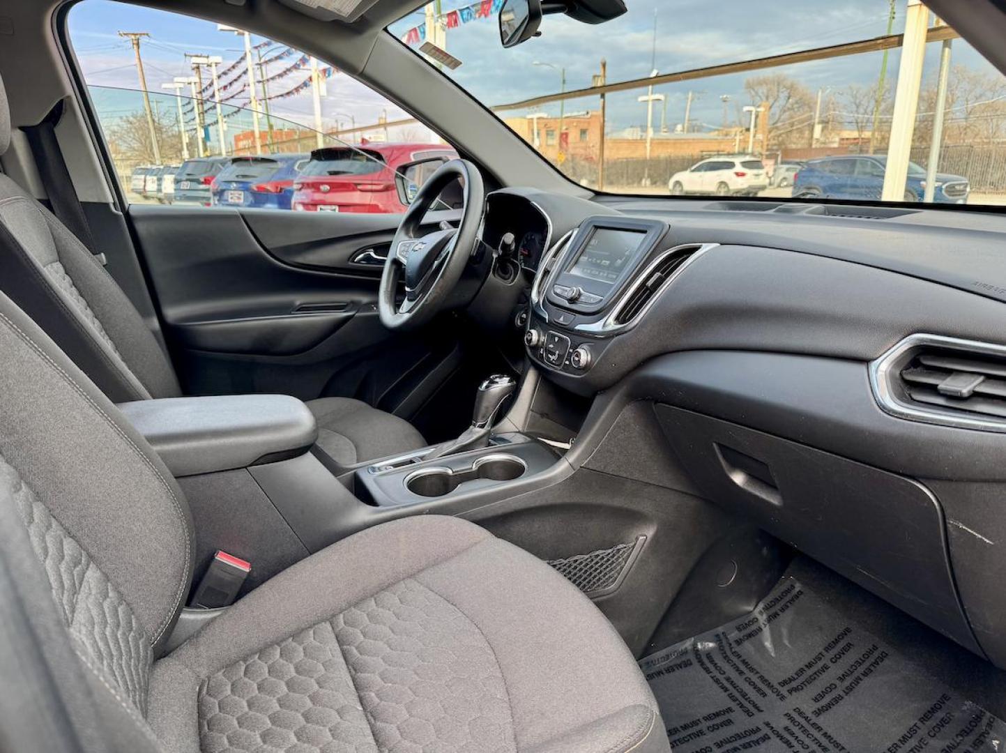 2018 BROWN Chevrolet Equinox LT 2WD (2GNAXJEV1J6) with an 1.5L L4 DIR DOHC 16V TURBO engine, 6A transmission, located at 7600 S Western Ave., Chicago, IL, 60620, (773) 918-3980, 0.000000, 0.000000 - Photo#8