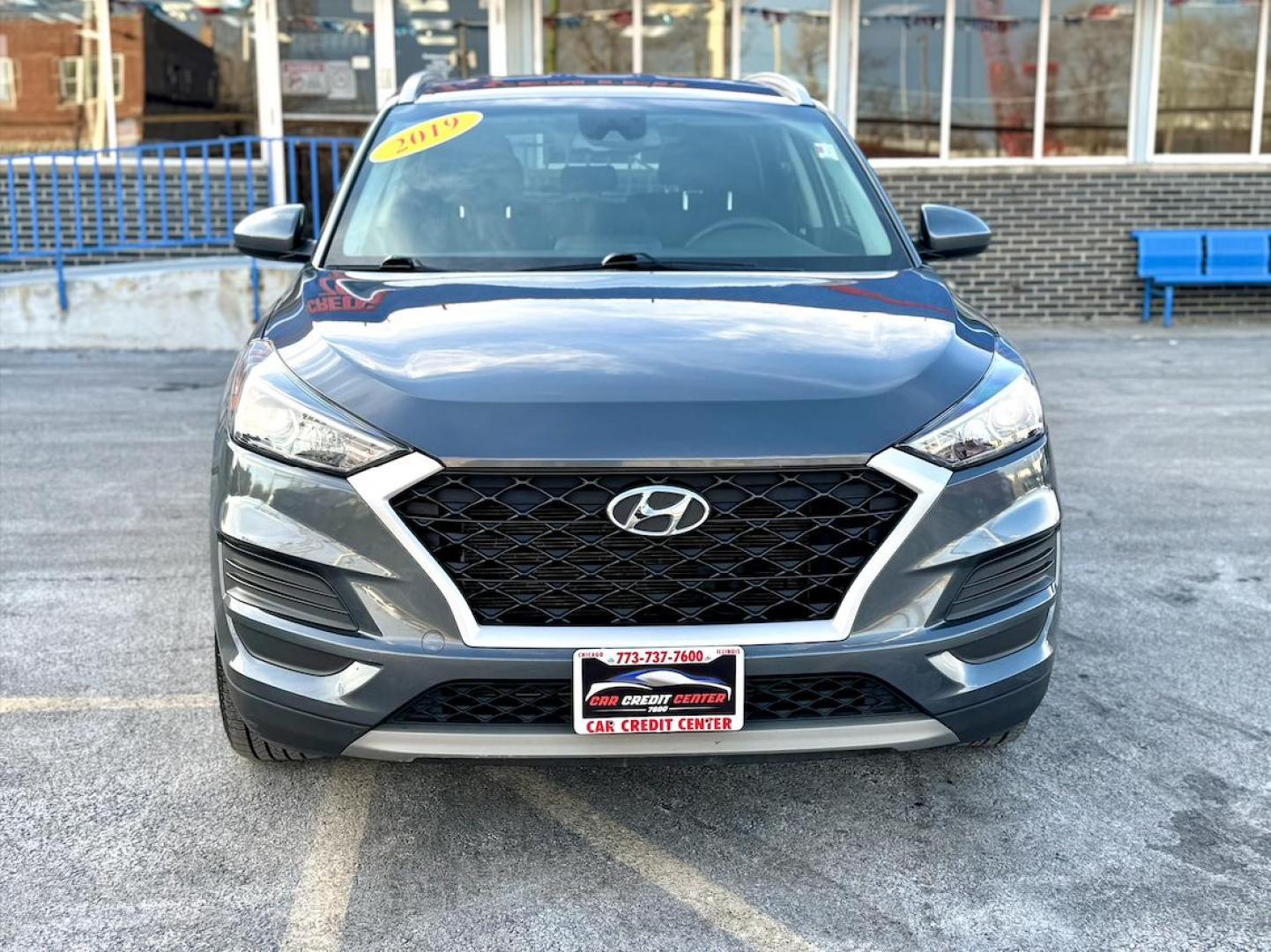 2019 GRAY Hyundai Tucson Sport (KM8J33ALXKU) with an 2.4L L4 DOHC 16V engine, 6A transmission, located at 7600 S Western Ave., Chicago, IL, 60620, (773) 918-3980, 0.000000, 0.000000 - Photo#1