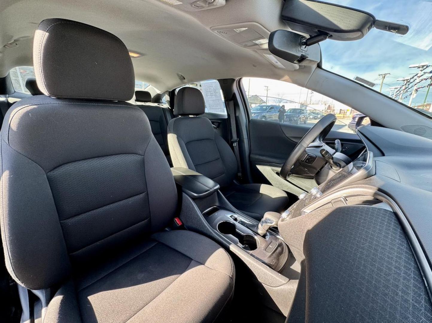 2022 BLUE Chevrolet Malibu LT (1G1ZD5ST4NF) with an 1.5L L4 DOHC 16V engine, 6A transmission, located at 7600 S Western Ave., Chicago, IL, 60620, (773) 918-3980, 0.000000, 0.000000 - Photo#8