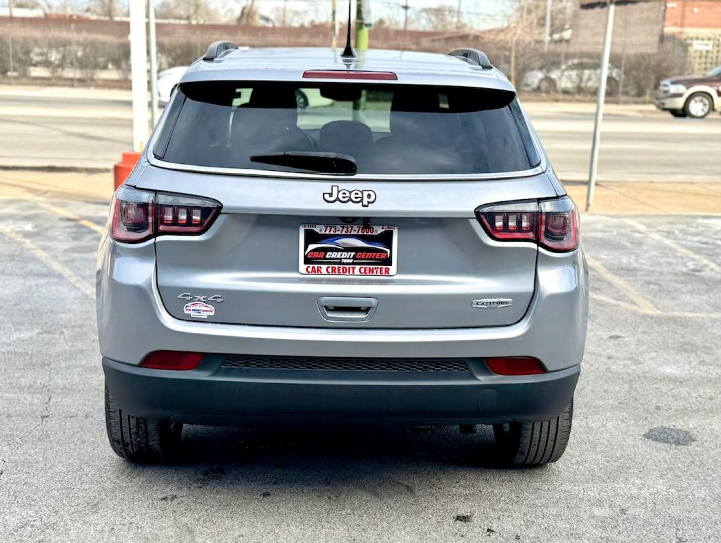 2018 GRAY Jeep Compass Sport 4WD (3C4NJDBB7JT) with an 2.4L L4 DOHC 16V engine, located at 7600 S Western Ave., Chicago, IL, 60620, (773) 918-3980, 0.000000, 0.000000 - Photo#3