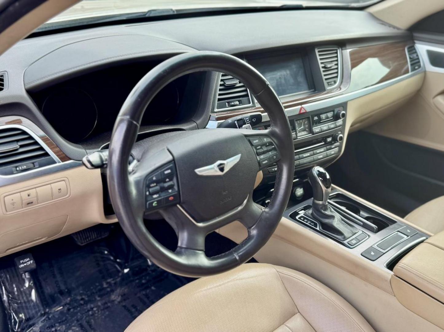 2015 TAN Hyundai Genesis 3.8L (KMHGN4JE5FU) with an 3.8L V6 DOHC 24V engine, 6-Speed Automatic transmission, located at 7600 S Western Ave., Chicago, IL, 60620, (773) 918-3980, 0.000000, 0.000000 - Photo#5