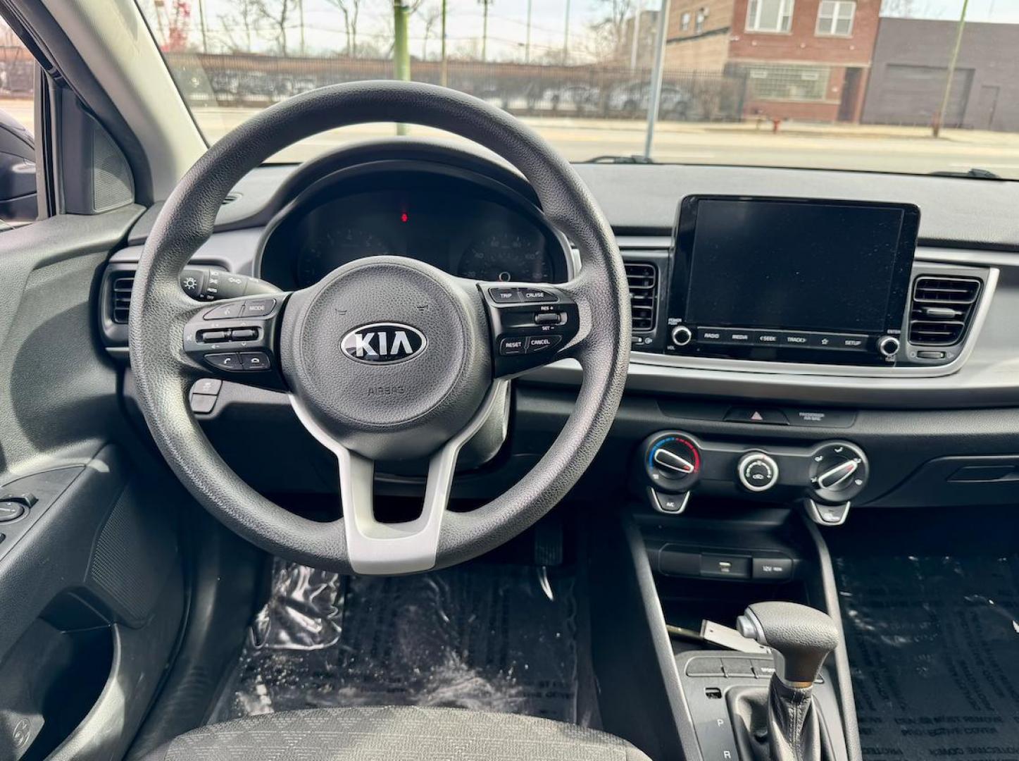 2021 BLACK Kia Rio LX (3KPA24AD3ME) with an 1.6L L4 DOHC 16V engine, 6A transmission, located at 7600 S Western Ave., Chicago, IL, 60620, (773) 918-3980, 0.000000, 0.000000 - Photo#5