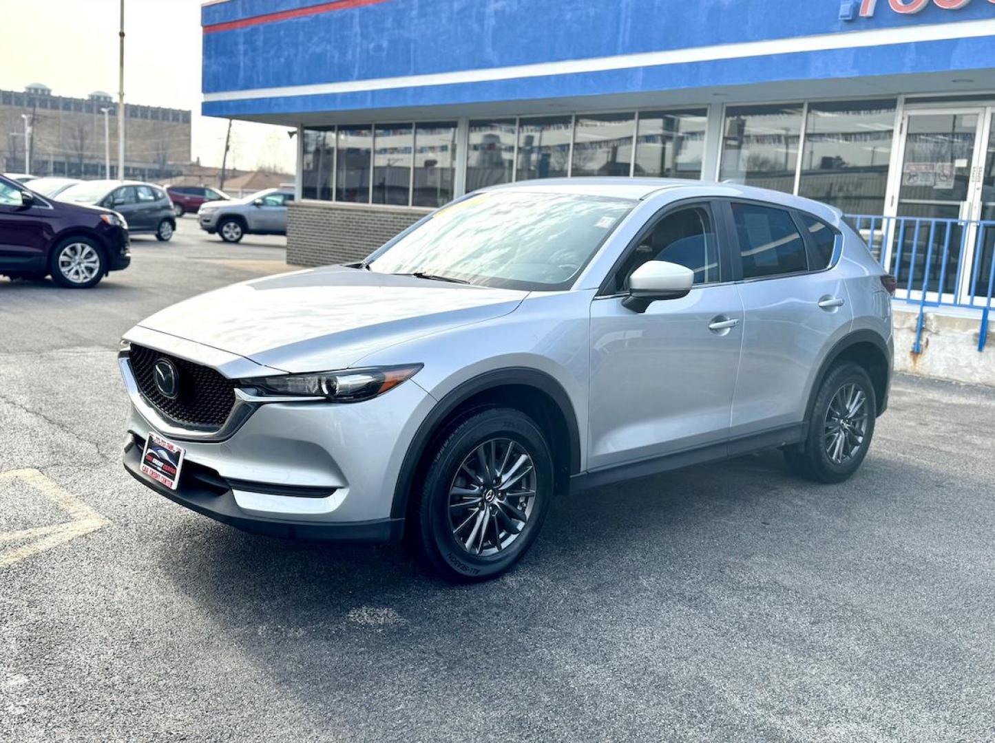 2020 GRAY Mazda CX-5 Touring AWD (JM3KFBCM0L0) with an 2.5L L4 DOHC 16V engine, 6A transmission, located at 7600 S Western Ave., Chicago, IL, 60620, (773) 918-3980, 0.000000, 0.000000 - Photo#2