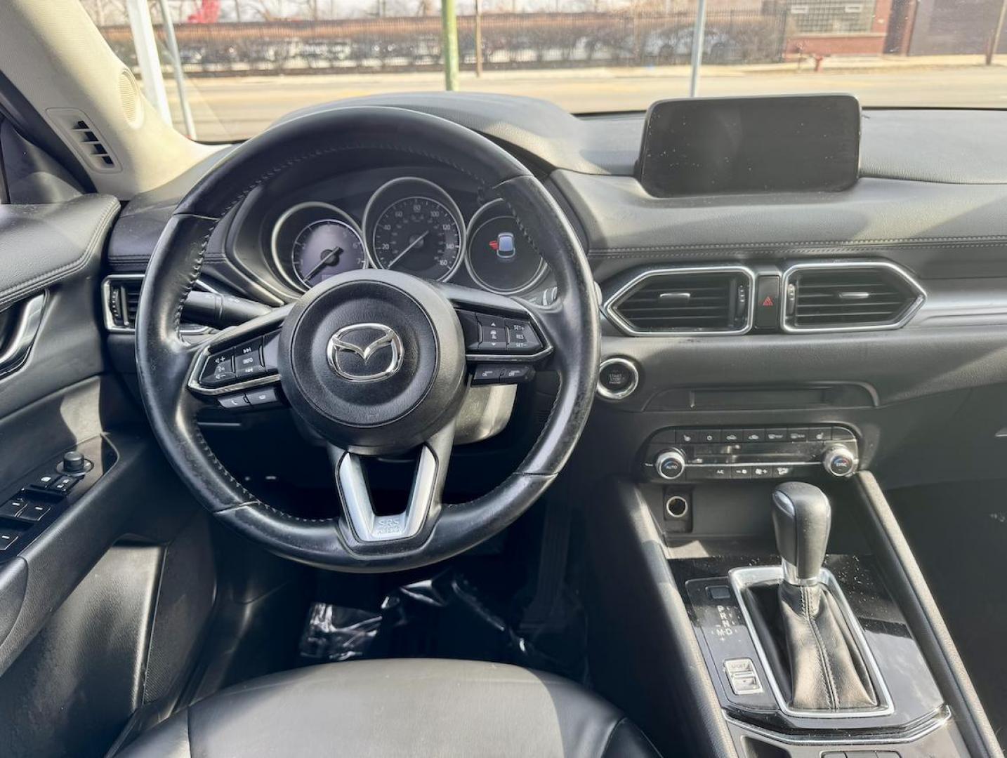 2020 GRAY Mazda CX-5 Touring AWD (JM3KFBCM0L0) with an 2.5L L4 DOHC 16V engine, 6A transmission, located at 7600 S Western Ave., Chicago, IL, 60620, (773) 918-3980, 0.000000, 0.000000 - Photo#6