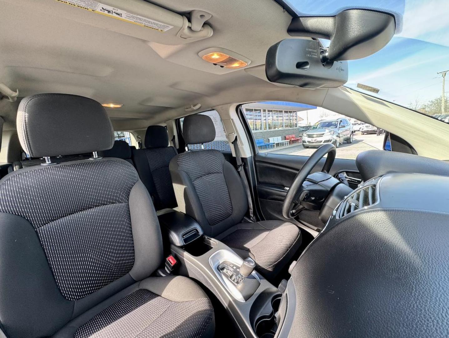 2019 GRAY Dodge Journey SE (3C4PDCAB6KT) with an 2.4L L4 DOHC 16V engine, 4A transmission, located at 7600 S Western Ave., Chicago, IL, 60620, (773) 918-3980, 0.000000, 0.000000 - Photo#8