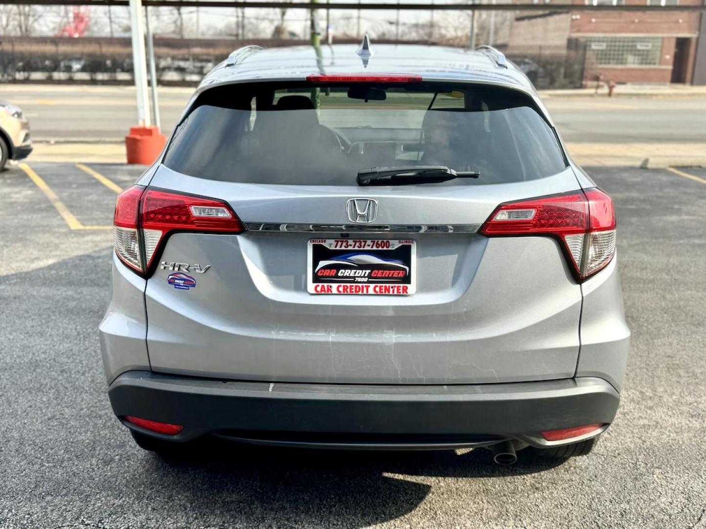 2021 GRAY Honda HR-V EX (3CZRU5H50MM) with an 1.8L L4 DOHC 16V engine, CVT transmission, located at 7600 S Western Ave., Chicago, IL, 60620, (773) 918-3980, 0.000000, 0.000000 - Photo#3