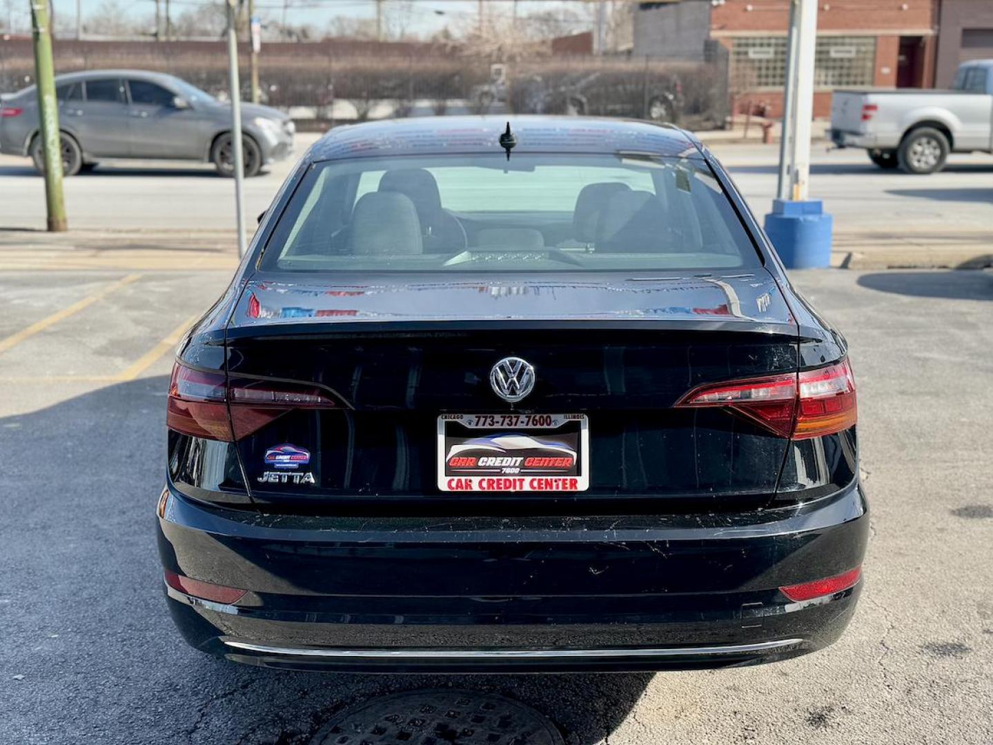 2019 GRAY Volkswagen Jetta 1.4T SE 8A (3VWC57BU5KM) with an 1.4L L4 DOHC 20V engine, 8A transmission, located at 7600 S Western Ave., Chicago, IL, 60620, (773) 918-3980, 0.000000, 0.000000 - Photo#3