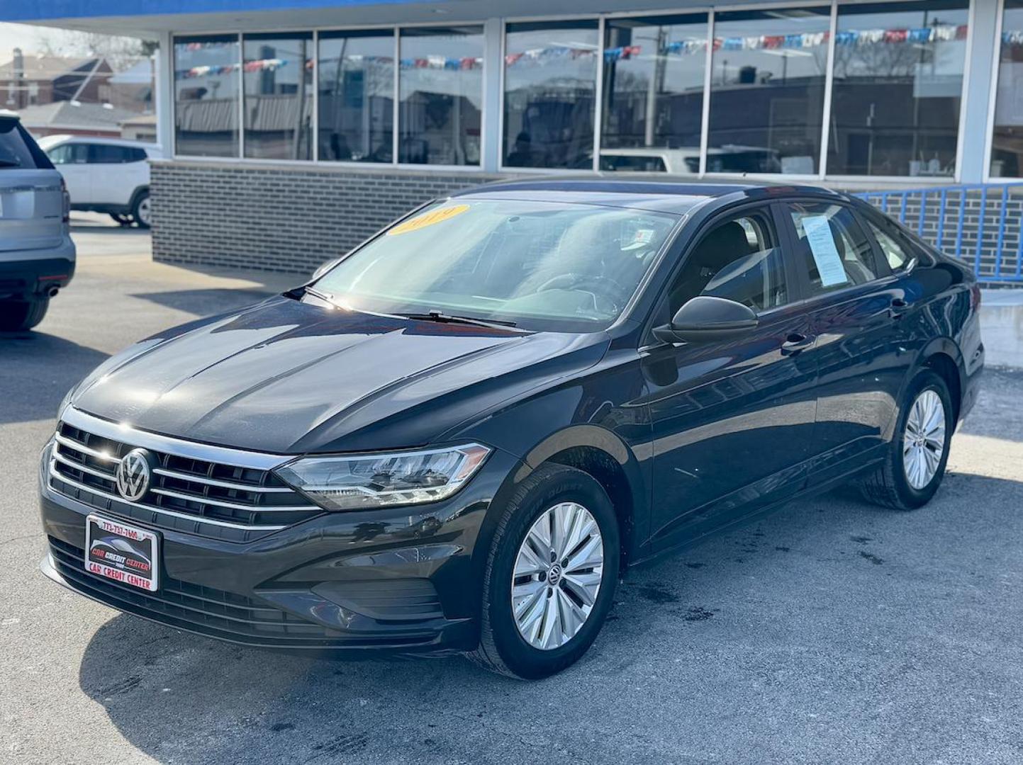 2019 GRAY Volkswagen Jetta 1.4T SE 8A (3VWC57BU5KM) with an 1.4L L4 DOHC 20V engine, 8A transmission, located at 7600 S Western Ave., Chicago, IL, 60620, (773) 918-3980, 0.000000, 0.000000 - Photo#2