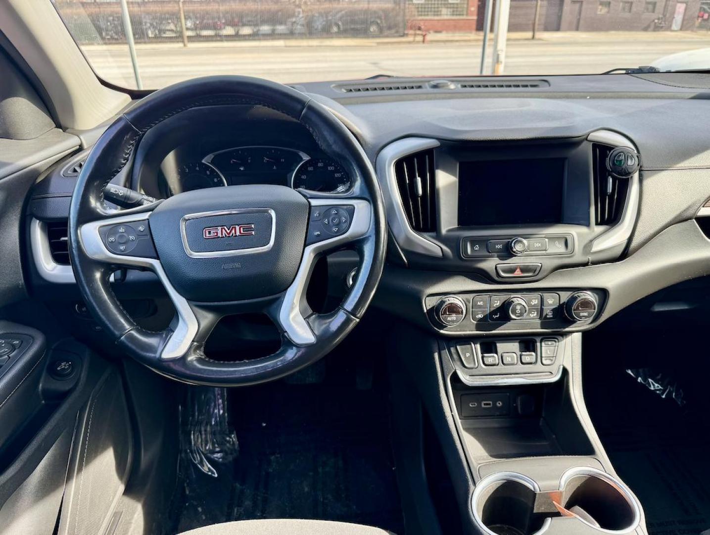 2020 RED GMC Terrain SLE (3GKALMEV1LL) with an 1.4L L4 DOHC 16V TURBO engine, 6A transmission, located at 7600 S Western Ave., Chicago, IL, 60620, (773) 918-3980, 0.000000, 0.000000 - Photo#6