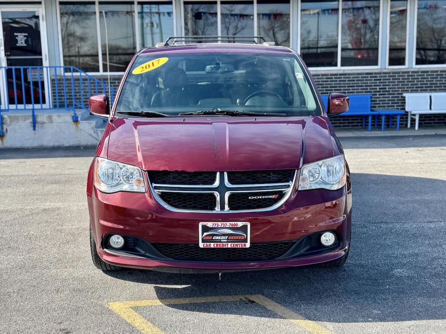 2017 RED Dodge Grand Caravan SXT (2C4RDGCG9HR) with an 3.6L V6 DOHC 24V engine, 6A transmission, located at 7600 S Western Ave., Chicago, IL, 60620, (773) 918-3980, 0.000000, 0.000000 - Photo#1