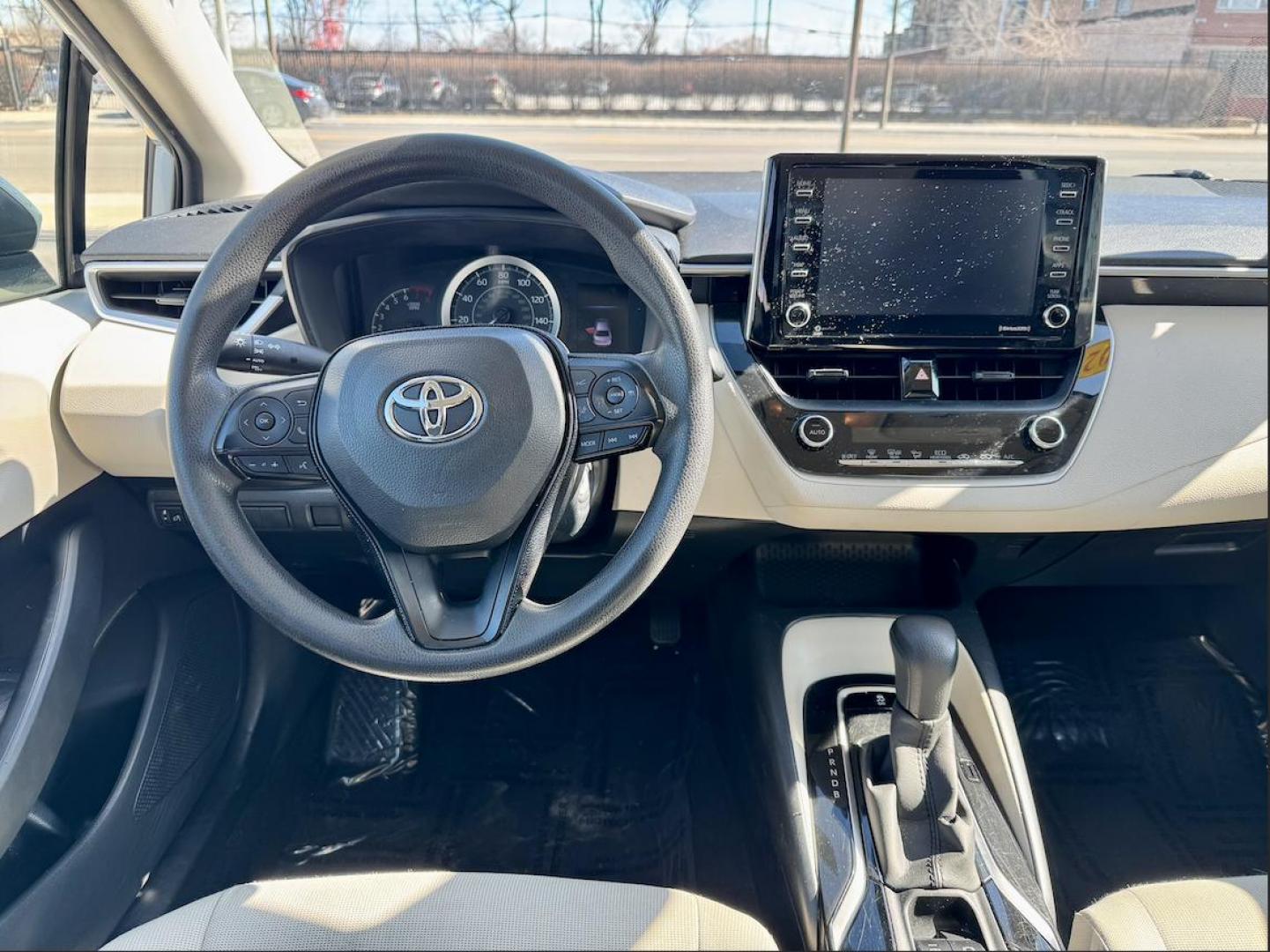 2021 WHITE Toyota Corolla LE (JTDEPMAE9MJ) with an 1.8L L4 DOHC 16V engine, CVT transmission, located at 7600 S Western Ave., Chicago, IL, 60620, (773) 918-3980, 0.000000, 0.000000 - Photo#6